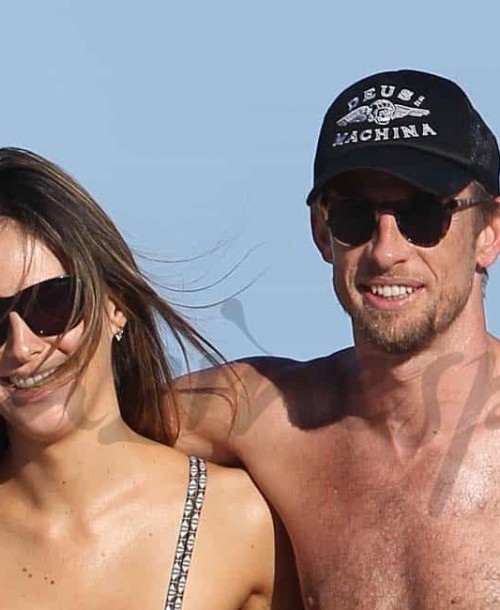 Jenson Button, Campeón del Mundo de F1, vacaciones con su novia