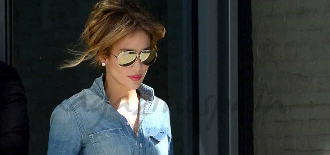 JLo, una mamá con mucho estilo