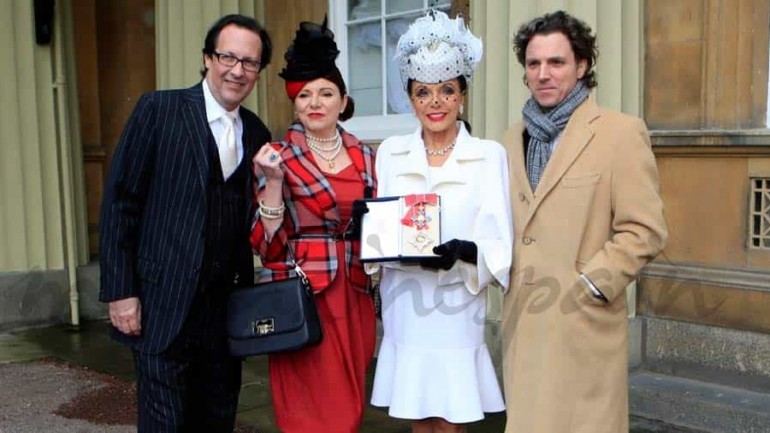 Joan Collins, para ella no pasan los años