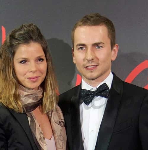 Jorge Lorenzo presenta oficialmente a su novia