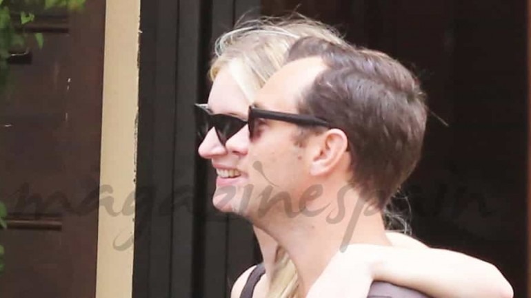 Jude Law y Phillipa, enamorados en Roma