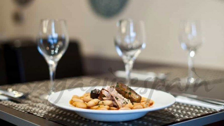 Menú solidario en favor de la Fundación Síndrome de West