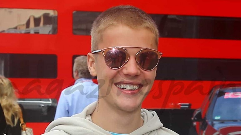 Justin Bieber estrena look en la Fórmula 1