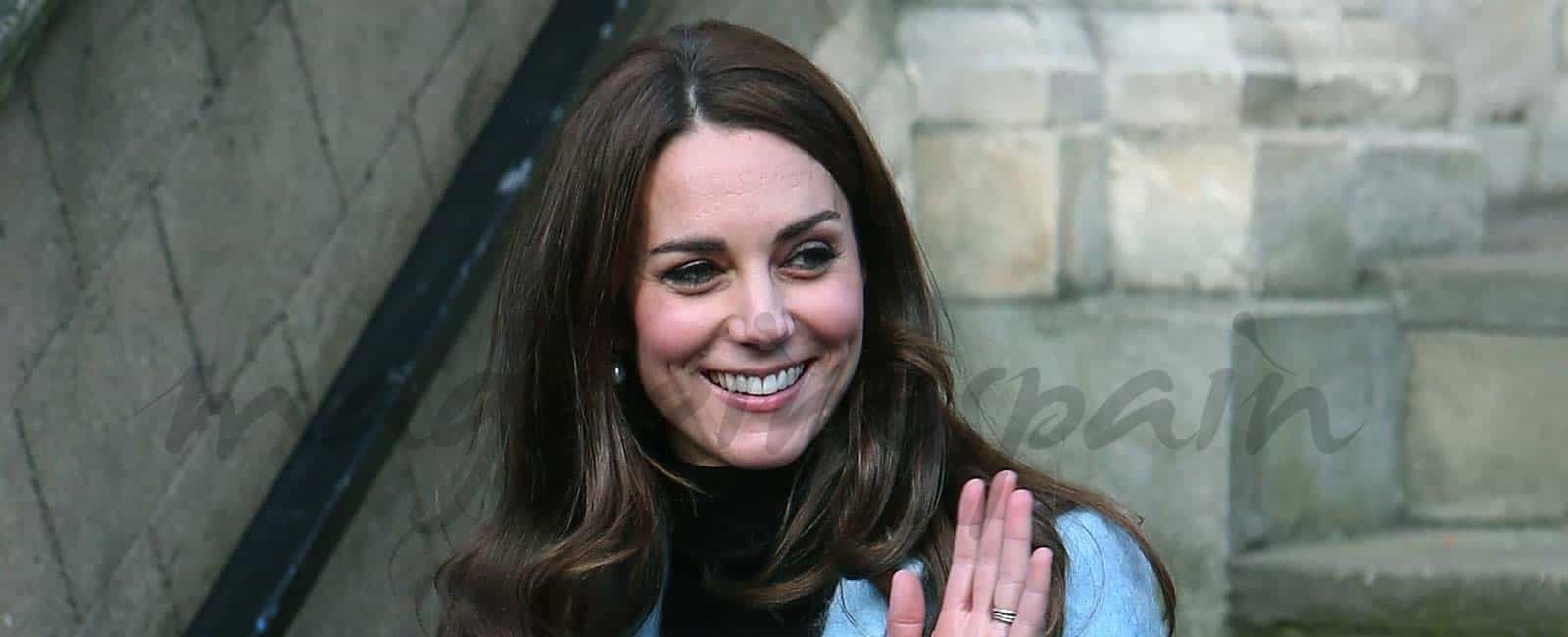 Kate Middleton visita un centro de mujeres