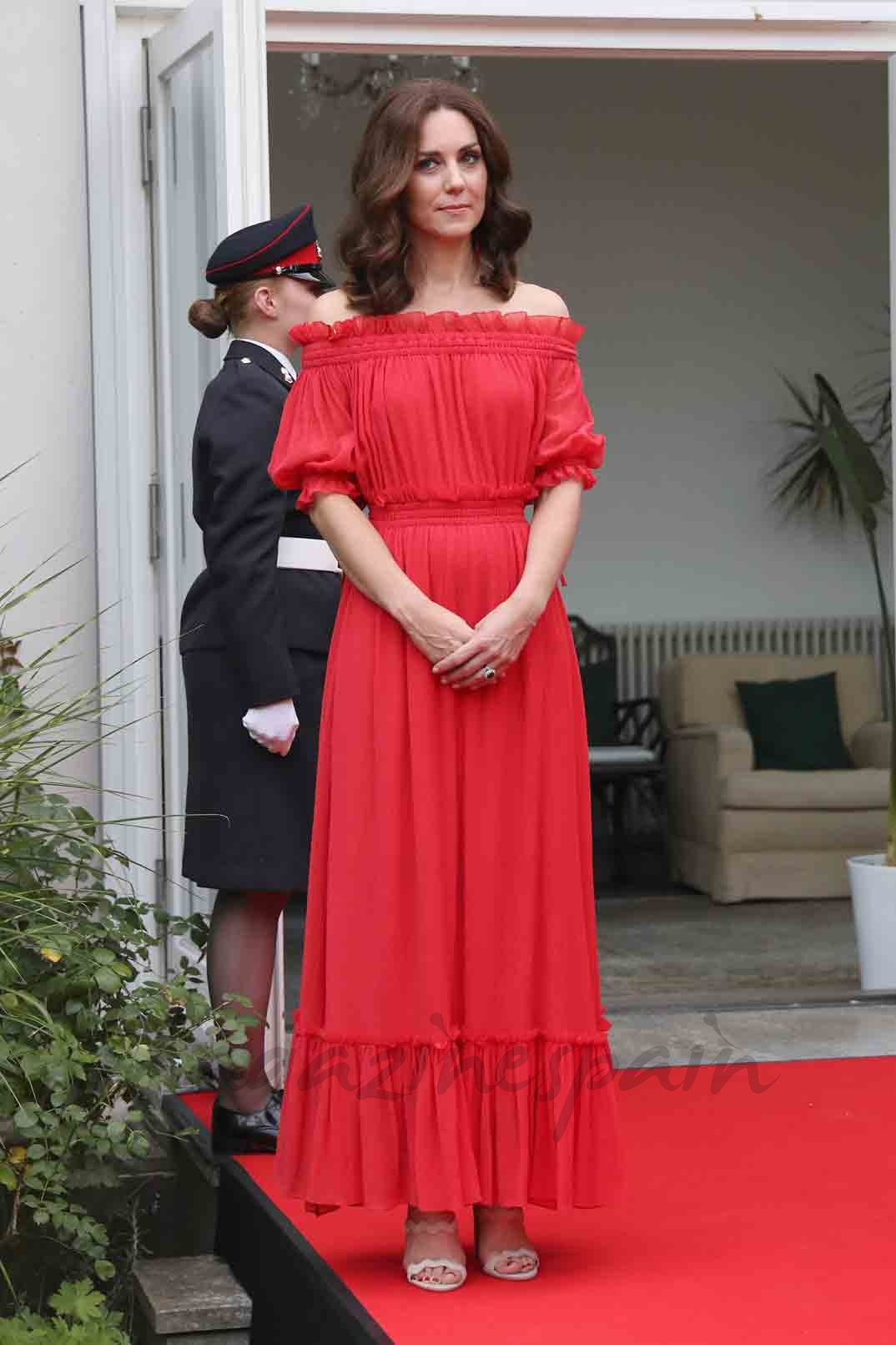 kate middleton apuesta por el rojo