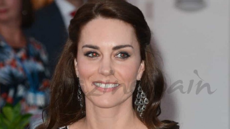 Kate Middleton hace un «guiño» a la moda india