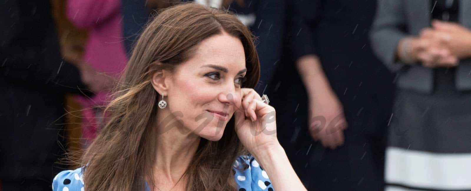 Kate Middleton retoma su agenda con elegancia