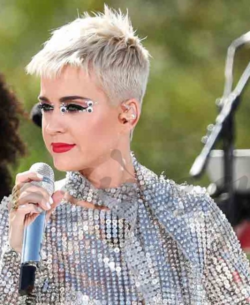 Katy Perry confiesa haber tenido pensamientos suicidas