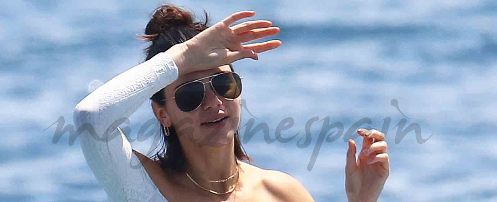 kendall jenner practica padelsurf