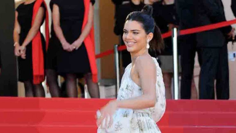 Kendall Jenner se desnuda en Instagram