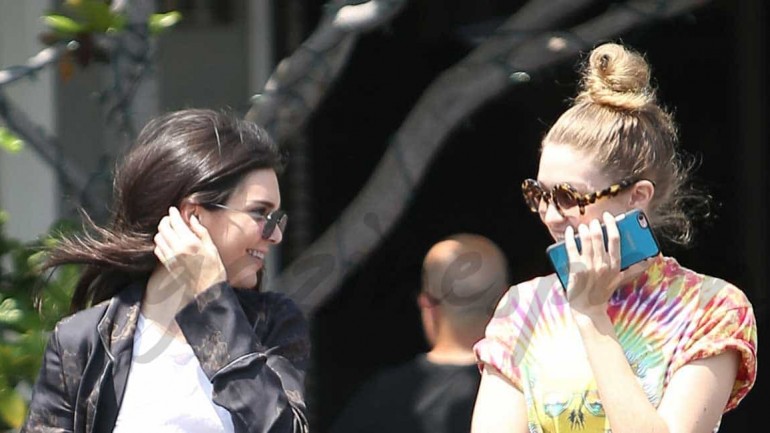 Kendall Jenner y Gigi Hadid, «street style»