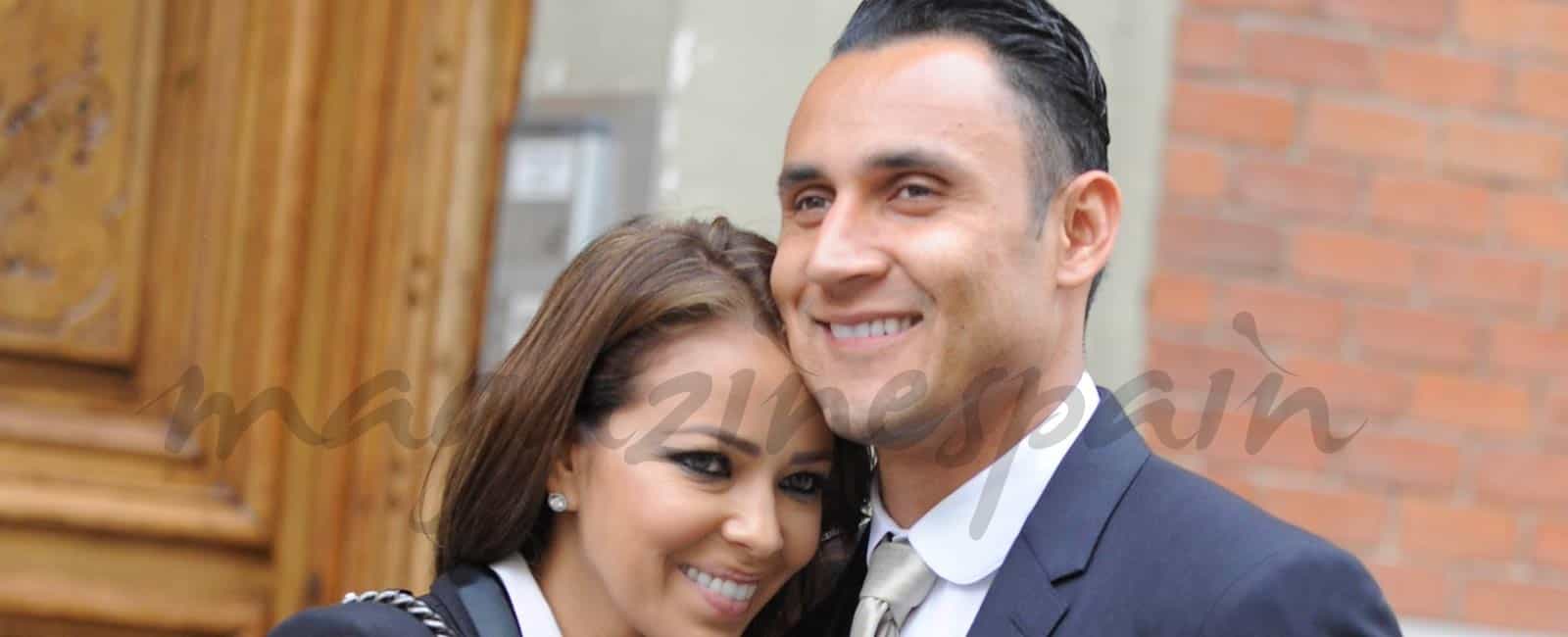 Keylor Navas y su mujer Andrea Salas felices por el título del futbolista