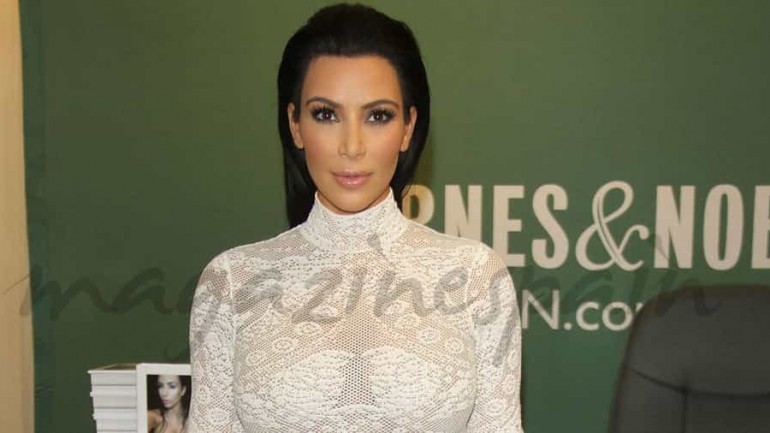 Kim Kardashian se «desnuda» en su nuevo libro