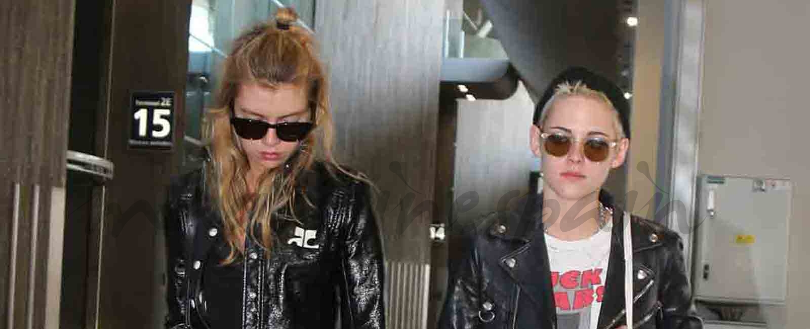 Kristen Stewart y Stella Maxwell pasean su amor por las calles de París