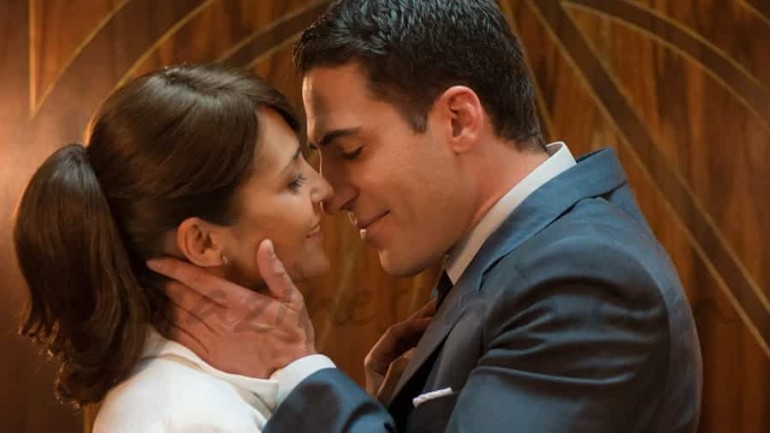 Paula Echevarría con la lencería de los años 50