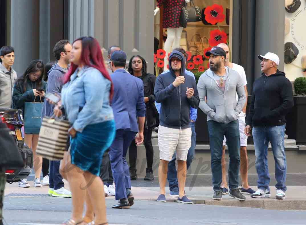 leonardo dicaprio camuflado por new york