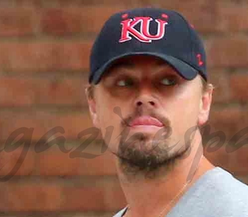 Leonardo DiCaprio disimula su «barriguita» por las calles de New York