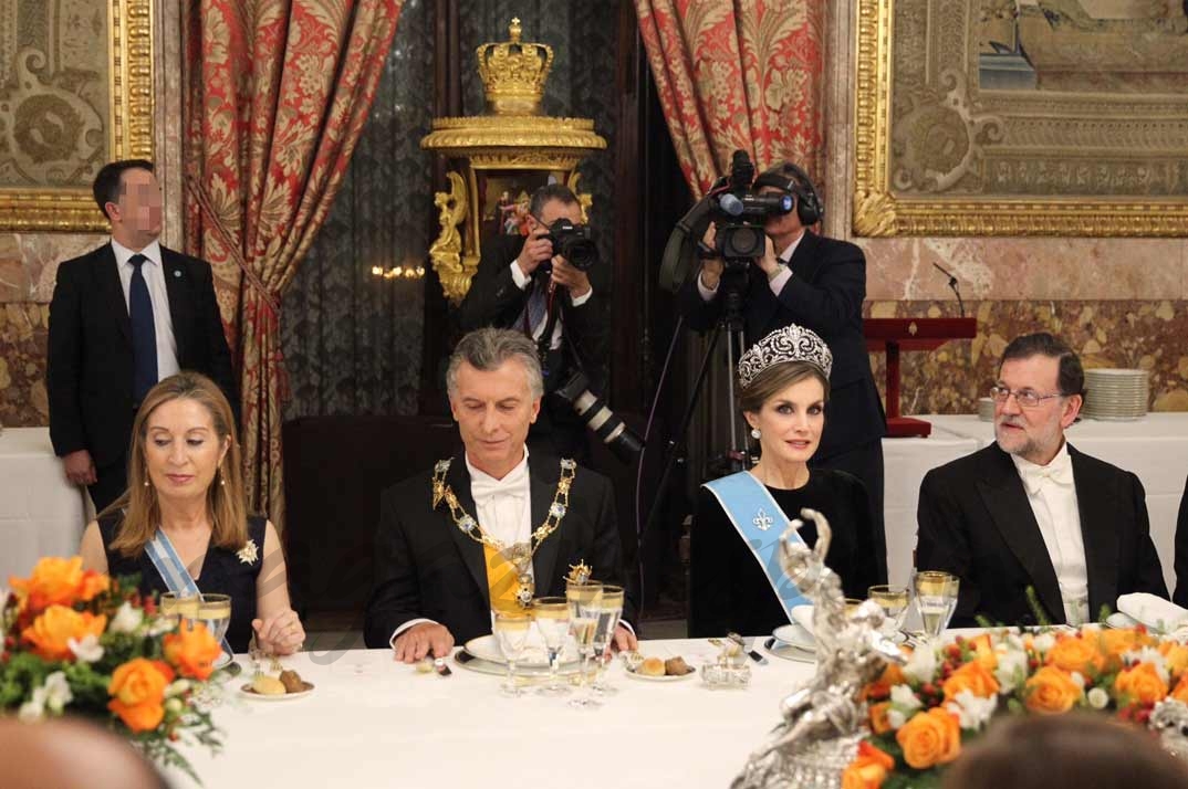 Cena de gala en el Palacio Real en honor al Presidente Mauricio Macri y su esposa © Casa S.M. El Rey