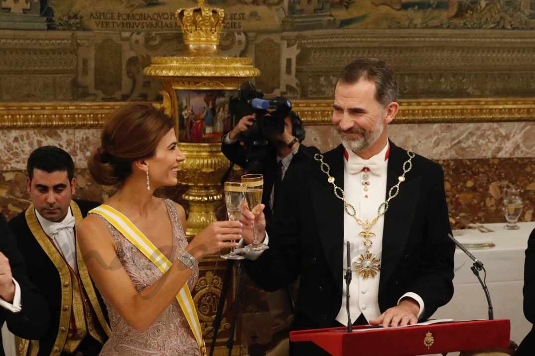 Cena de gala en el Palacio Real en honor al Presidente Mauricio Macri y su esposa © Casa S.M. El Rey