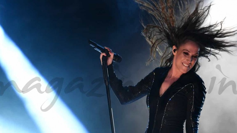 Malú provoca un maravilloso «caos» musical en la gala Starlite