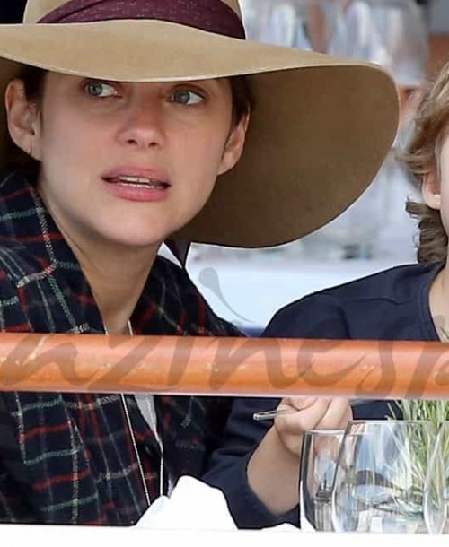 Marion Cotillard confirma su embarazo y niega su romance con Brad Pitt