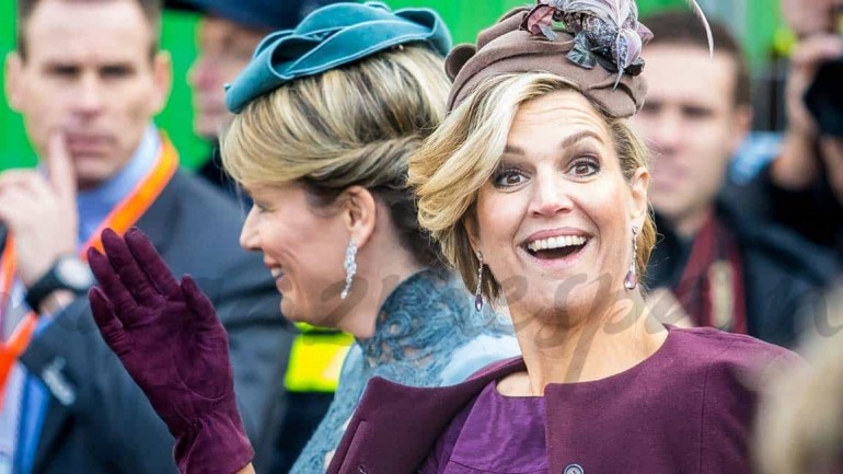 Las reinas Máxima y Matilde se suben al tren