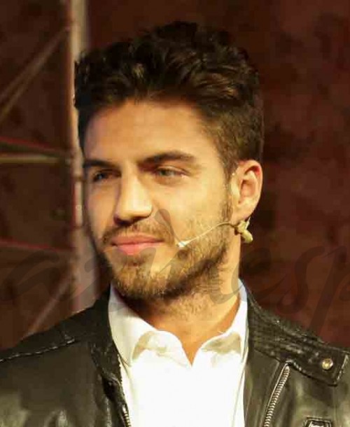 Maxi Iglesias será «El guardaespaldas»