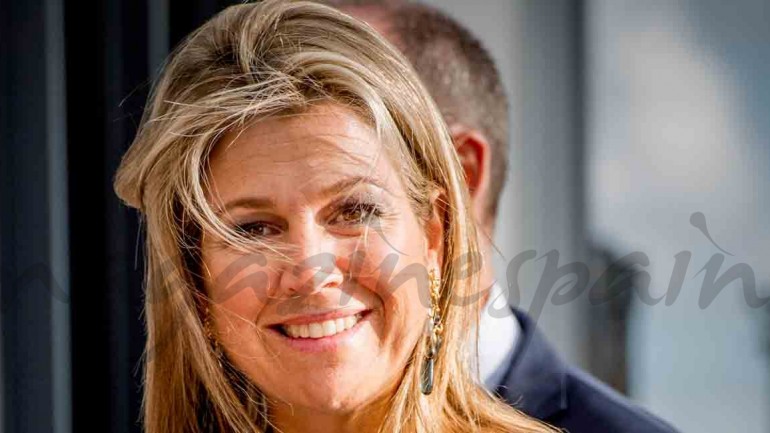 Máxima de Holanda recicla su armario