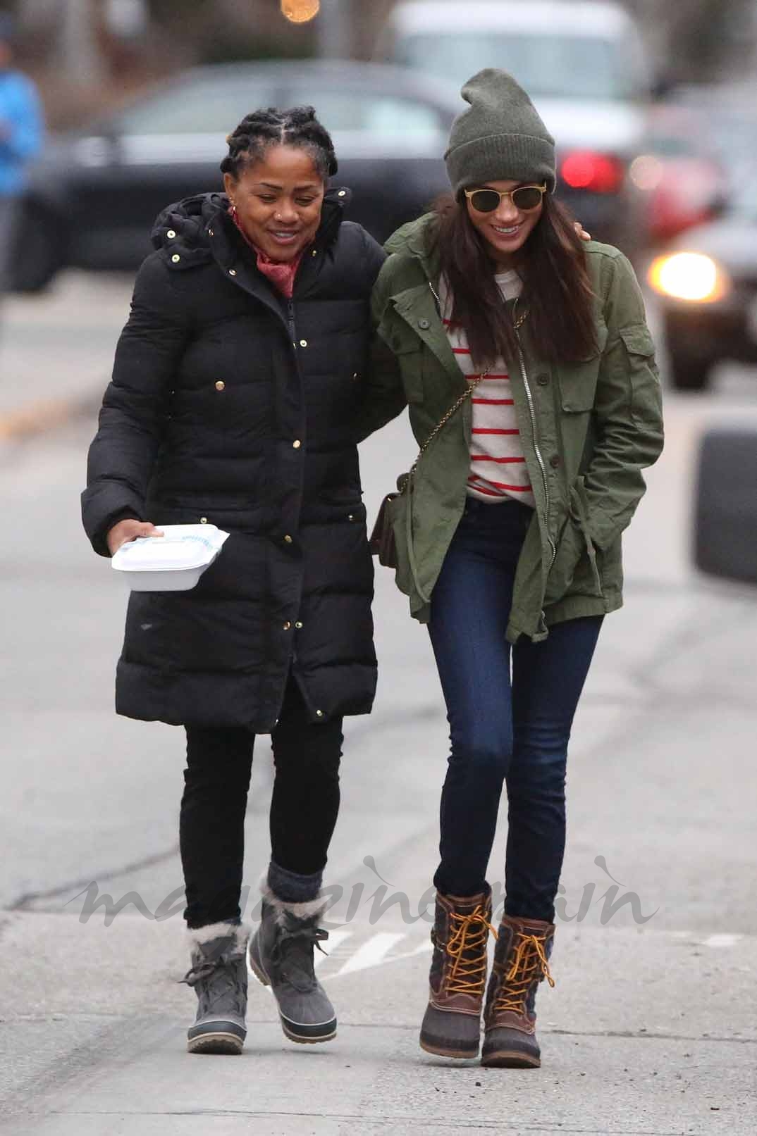 Meghan Markle con su madre Doria Radlan