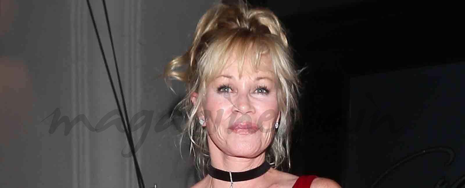 Melanie Griffith de rojo para celebrar su 60 cumpleaños