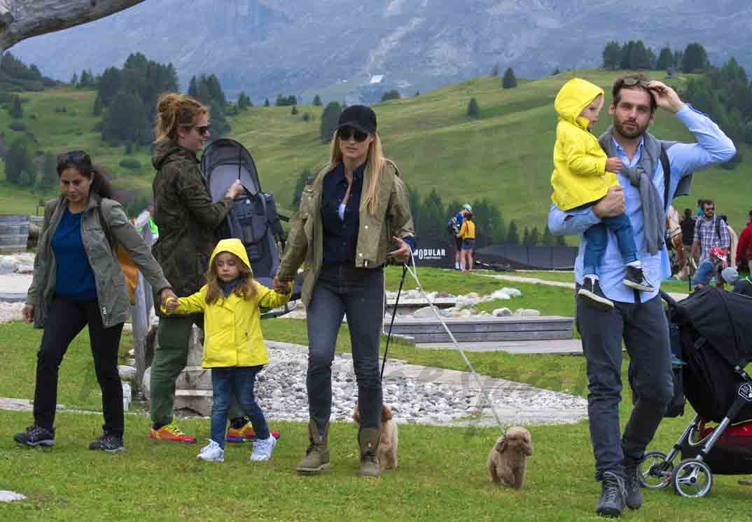 michelle hunziker y tomaso trussardi vacaciones con sus hijos