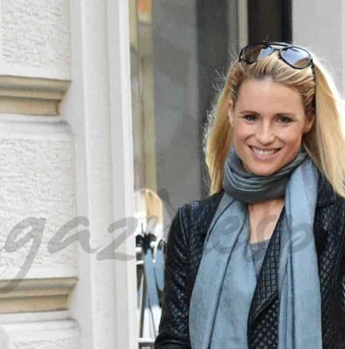 Michelle Hunziker, paseo en familia por las calles de Milán