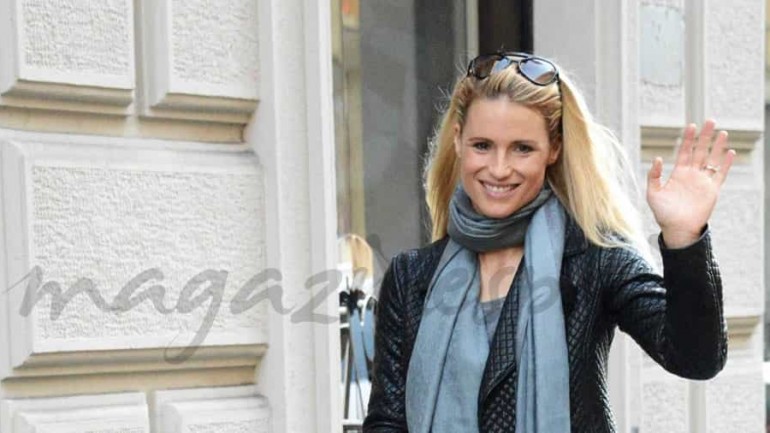 Michelle Hunziker, paseo en familia por las calles de Milán