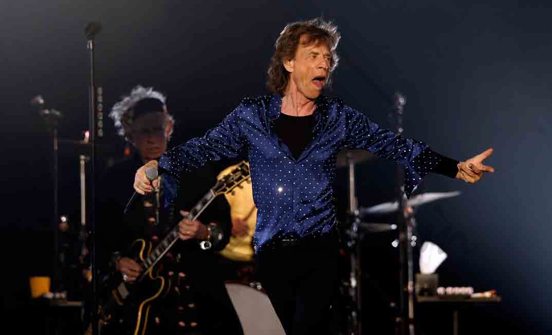 mick jagger arrasa en barcelona