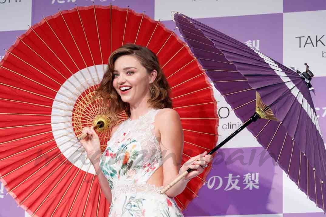 miranda kerr en japon