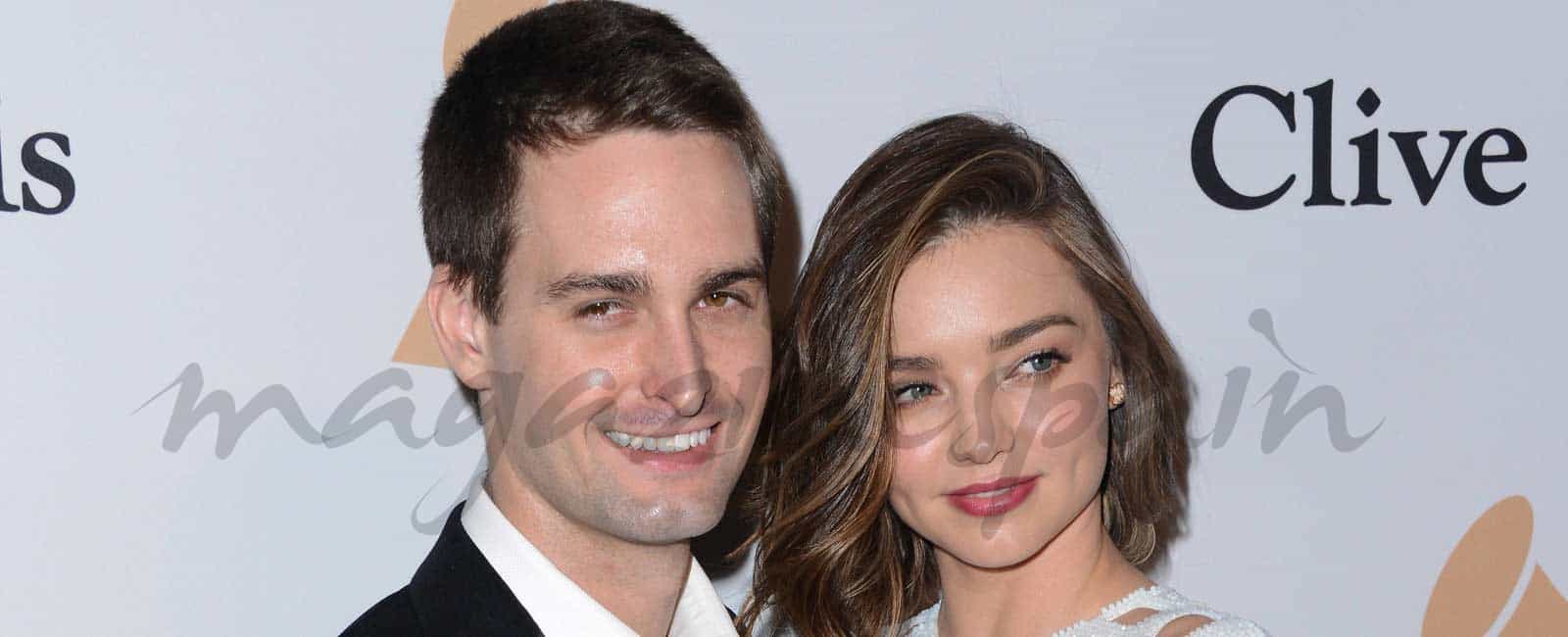 miranda-lerr-y-evan-spiegel- anuncian su boda