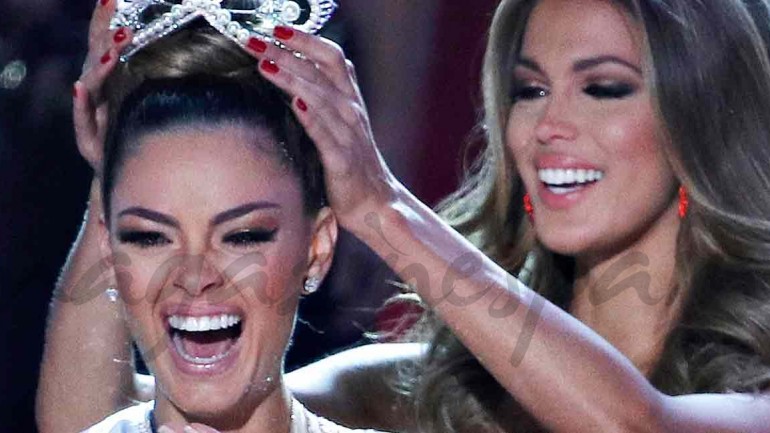 La sudafricana Demi-Leigh Nel-Peters coronada como nueva Miss Universo