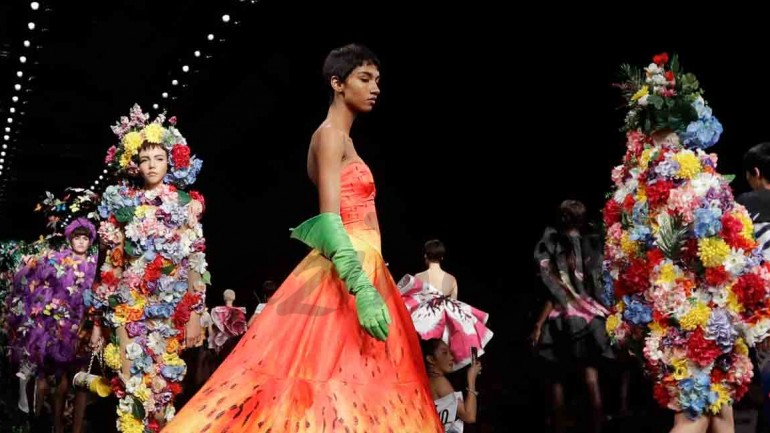 Milan Fashion Week: Moschino Primavera Verano 2018