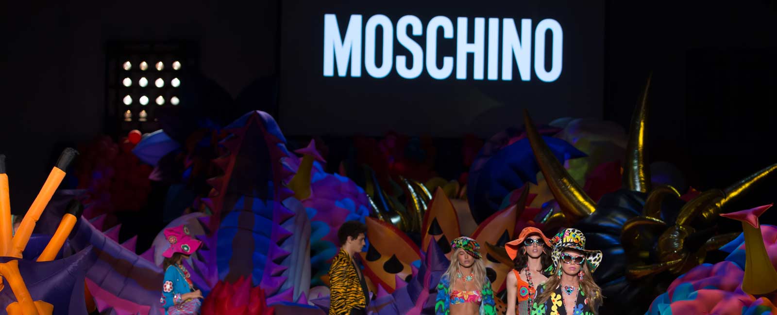 El desfile Crucero 2017 de Moschino