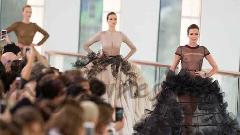 Nieves Álvarez en la Pasarela de París