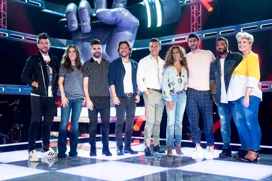 la voz pablo lopez, malu, Juanes, manu carrasco, jesus vazquez, Rosario, melendi, antonio orozco y tania llasera.jpg