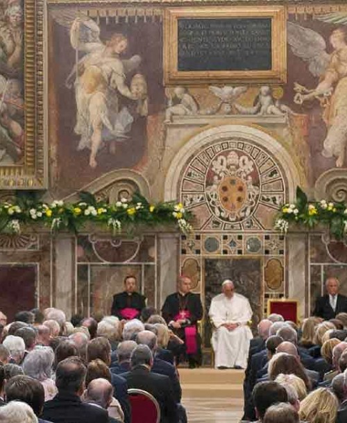 El papa Francisco, recibe el prestigioso premio Carlomagno