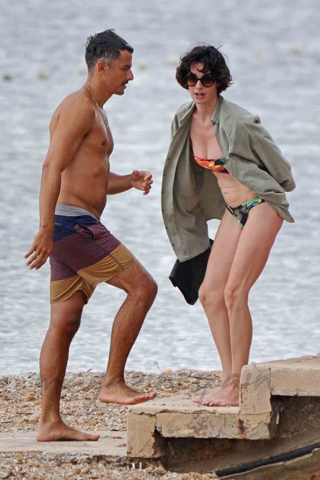 paz vega y su mardio vacaciones en ibiza