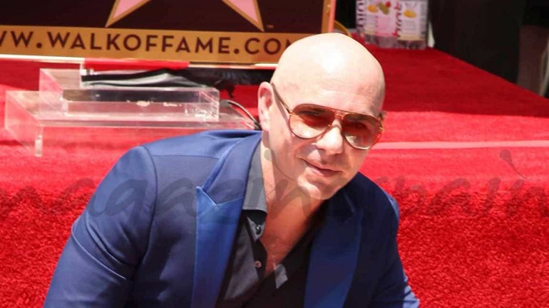 Pitbull ya tiene su estrella en el Paseo de la Fama de Hollywood