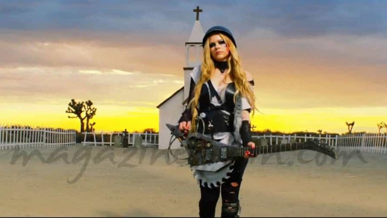 Avril Lavigne bate record en Youtube