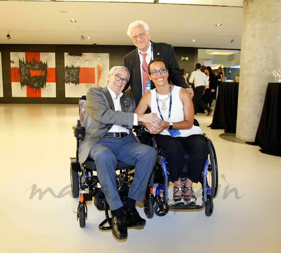 Francisco Luzón López, Teresa Perales y el Padre Ángel © Club Estudiantes Baloncesto