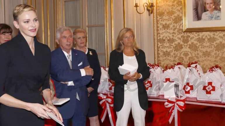 El nuevo look de la princesa Charlene de Mónaco