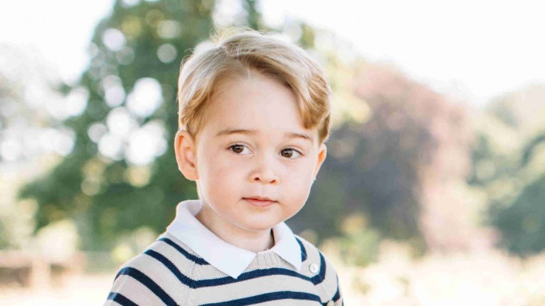 El príncipe George de Inglaterra, de catálogo de publicidad
