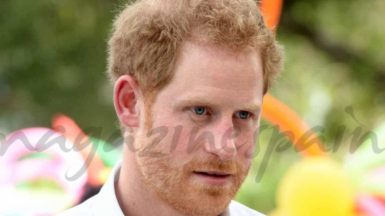 El príncipe Harry en el Caribe, mientras Meghan Markle está libre…