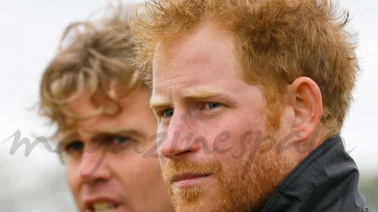 El nuevo look del príncipe Harry a sus 31 años